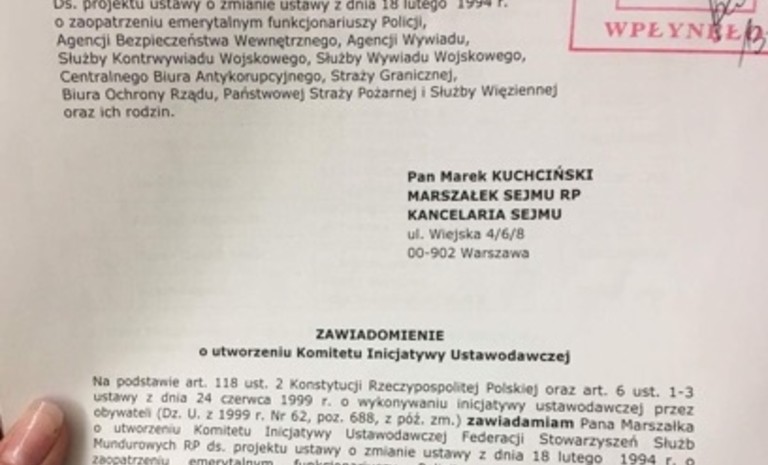 SLD: Będziemy zbierać podpisy pod projektem ustawy przywracającym emerytury mundurowe 